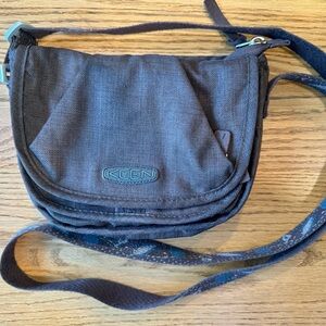 Keen Montclair Crossbody Bag EUC